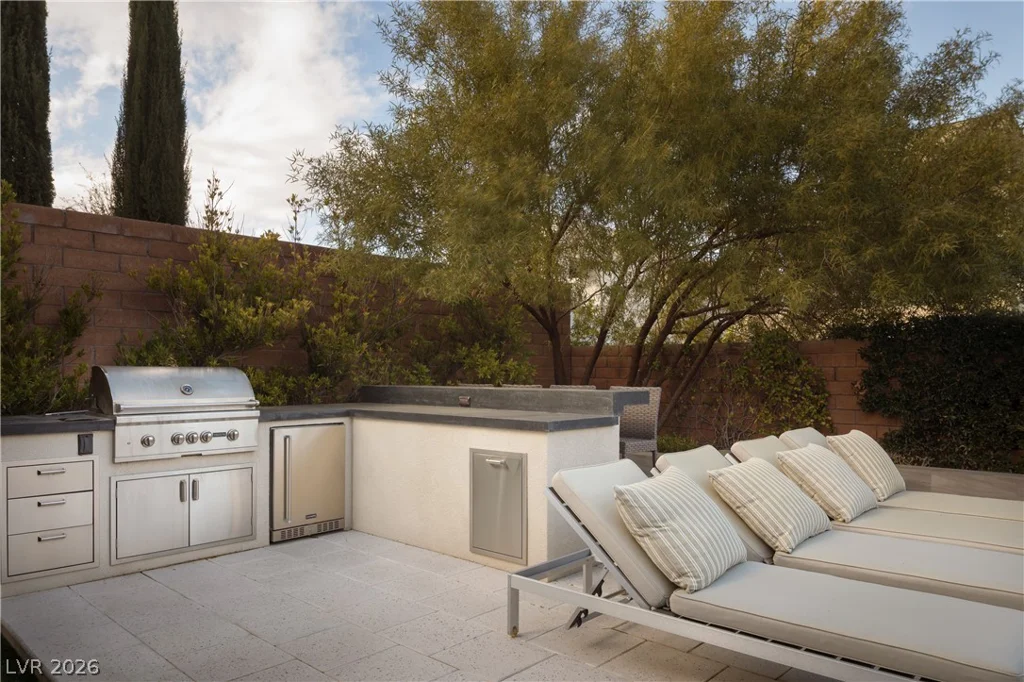 11454 Ruby Falls, Las Vegas, NV 89135