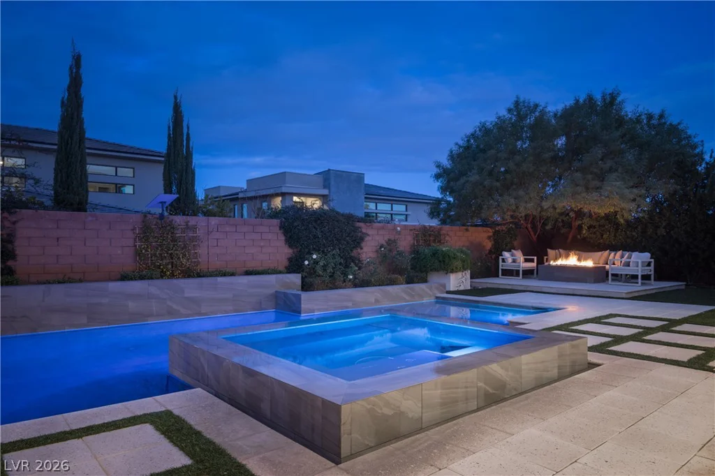 11454 Ruby Falls, Las Vegas, NV 89135