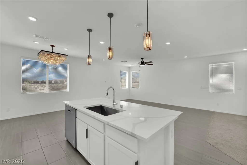 7805 Bethel Height, Las Vegas, NV 89113
