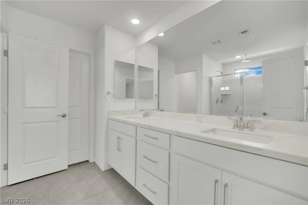 7805 Bethel Height, Las Vegas, NV 89113