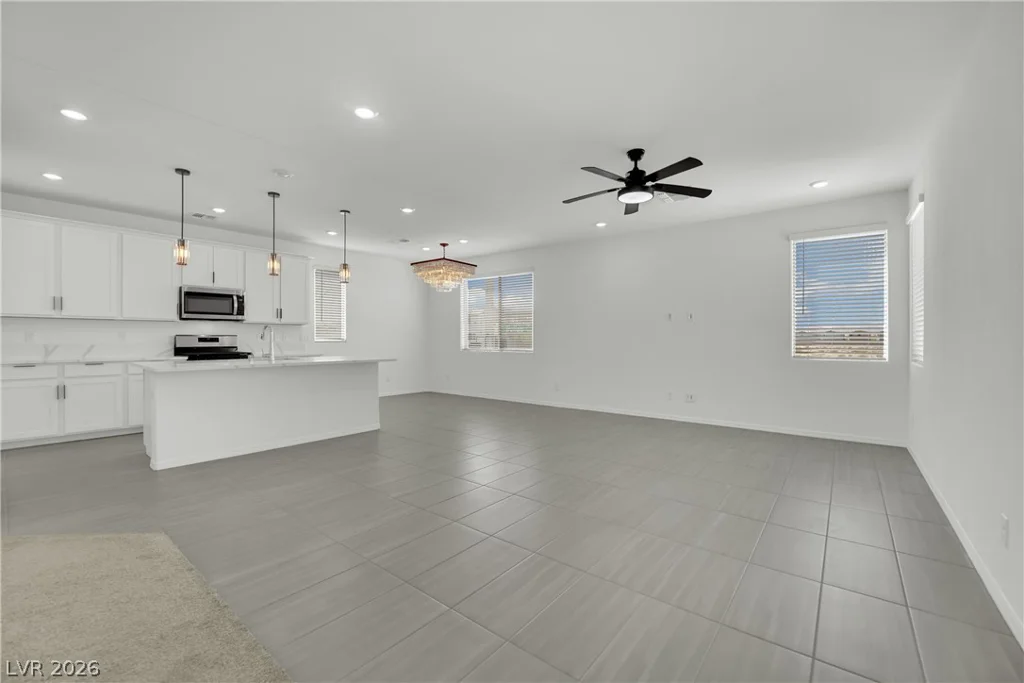 7805 Bethel Height, Las Vegas, NV 89113