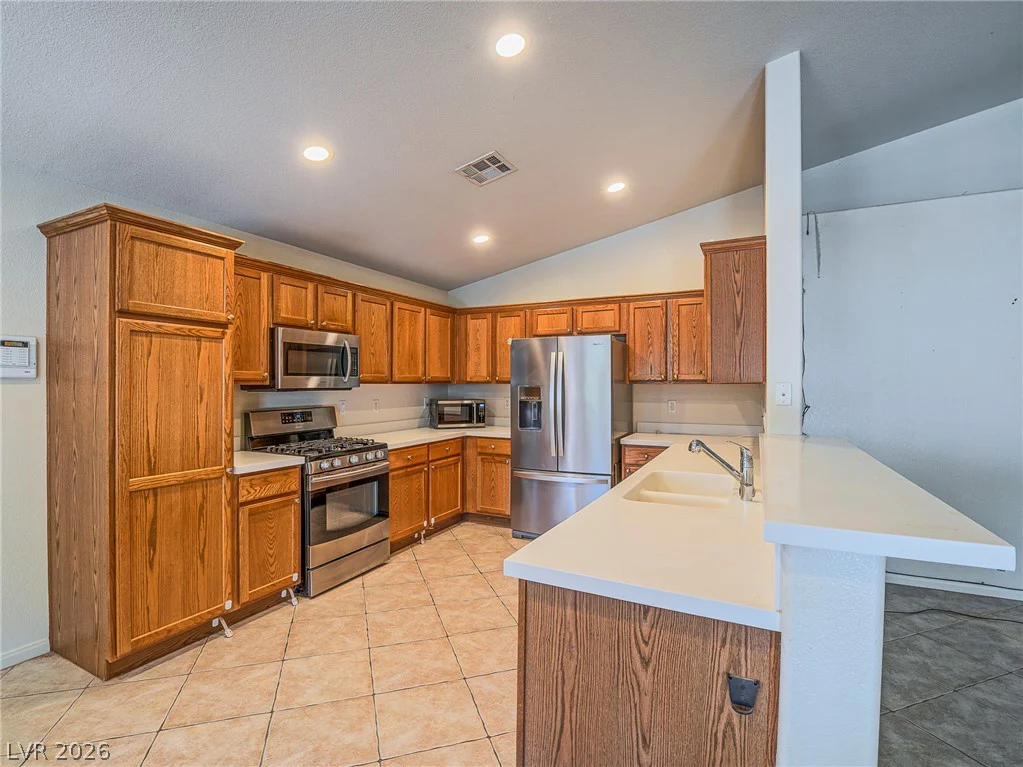 3695 Waynesvill, Las Vegas, NV 89122
