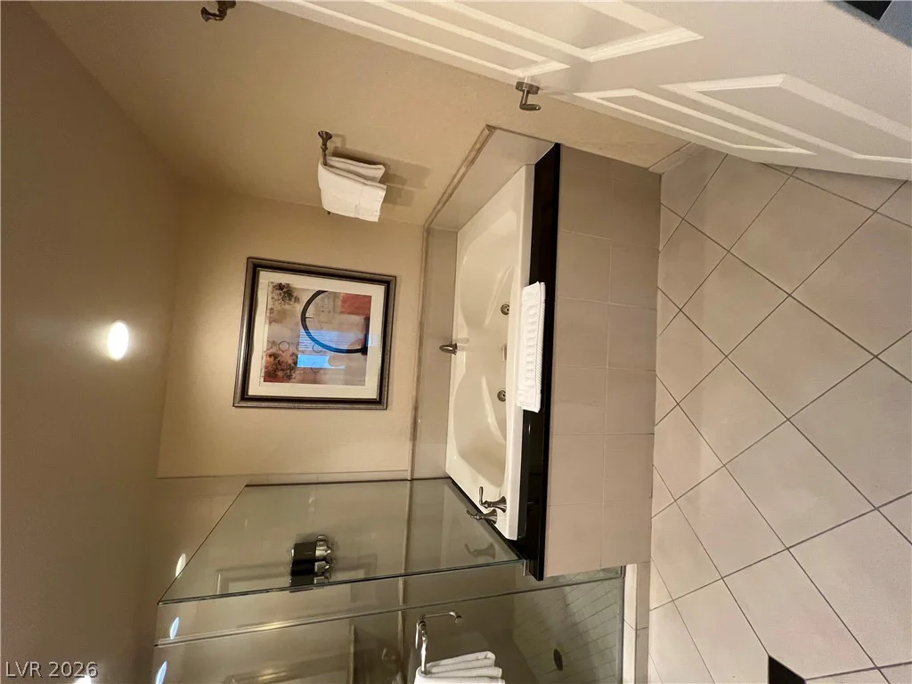 125 Harmon, Las Vegas, NV 89109
