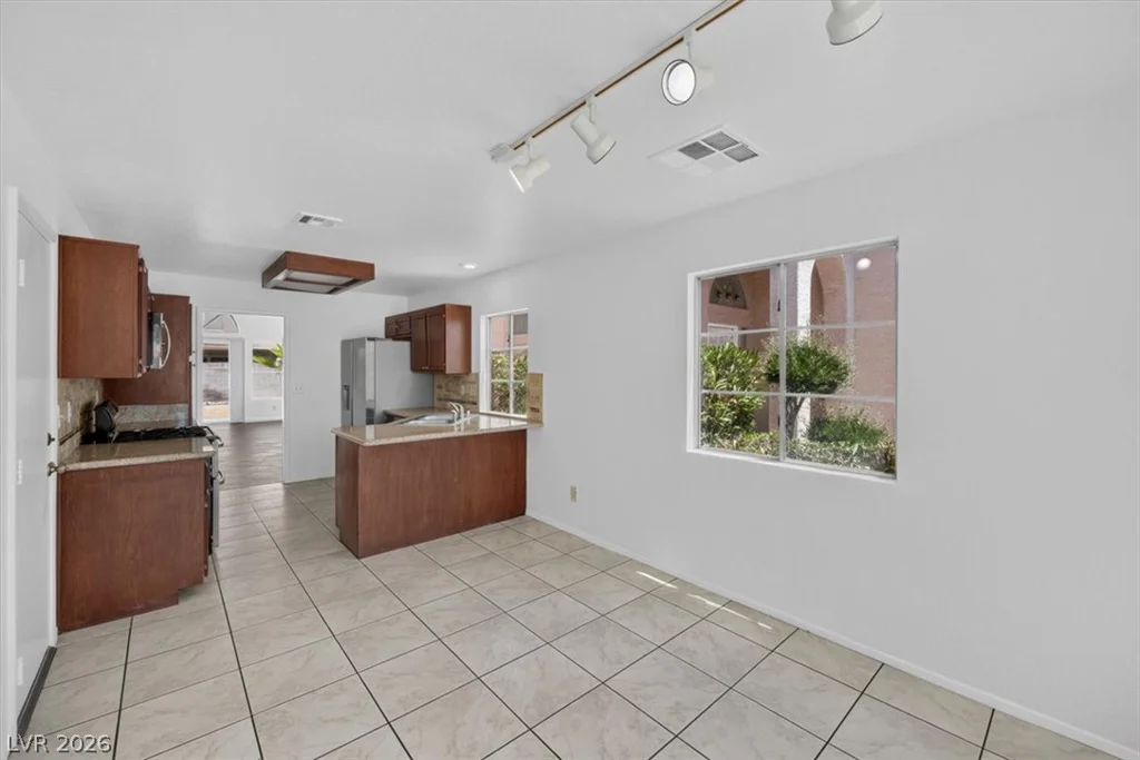 1730 Garden Path, Las Vegas, NV 89119