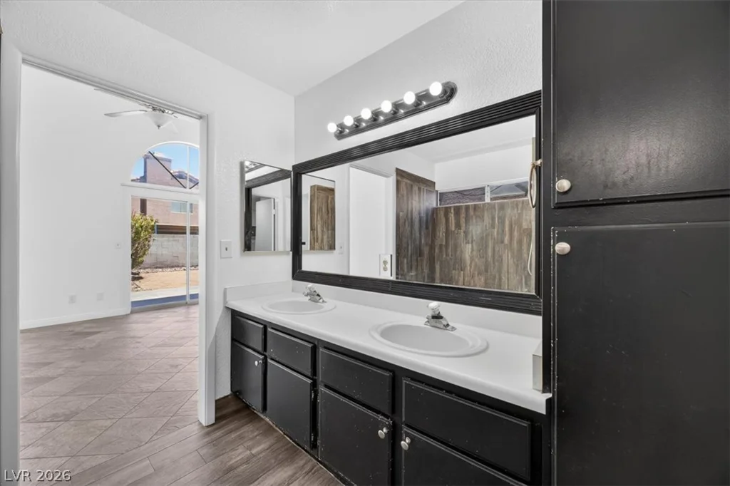 1730 Garden Path, Las Vegas, NV 89119