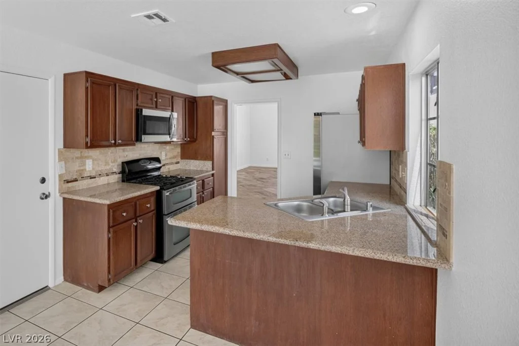 1730 Garden Path, Las Vegas, NV 89119