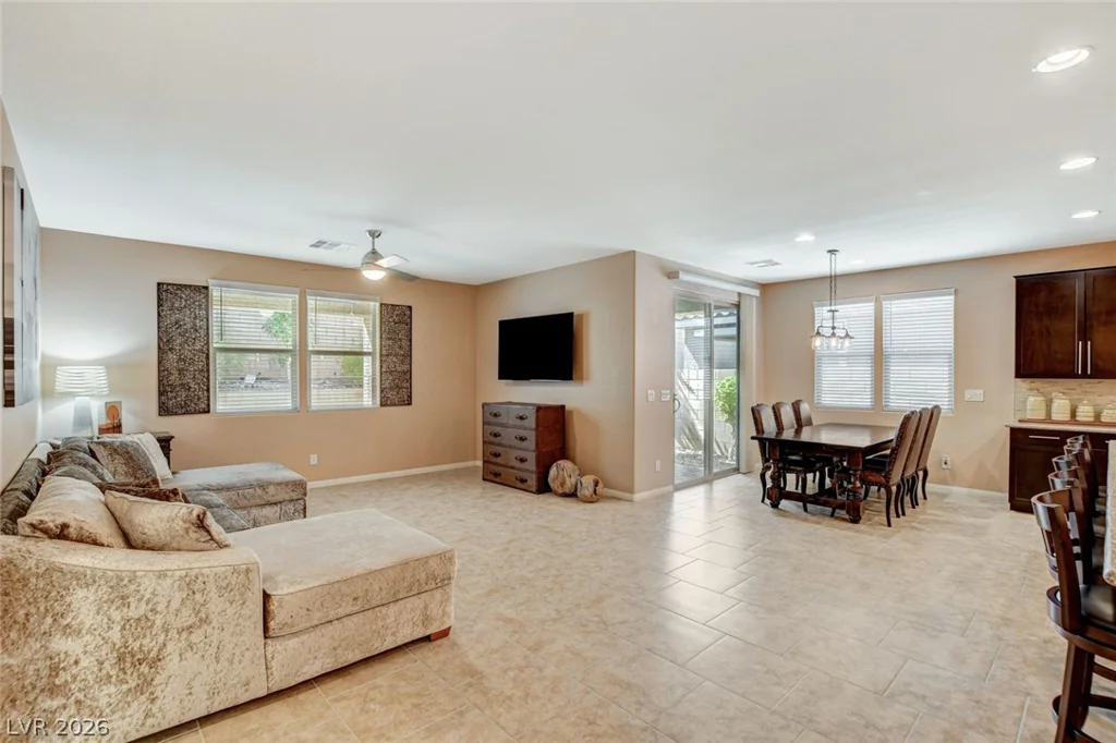 8057 Eve Rock, Las Vegas, NV 89166