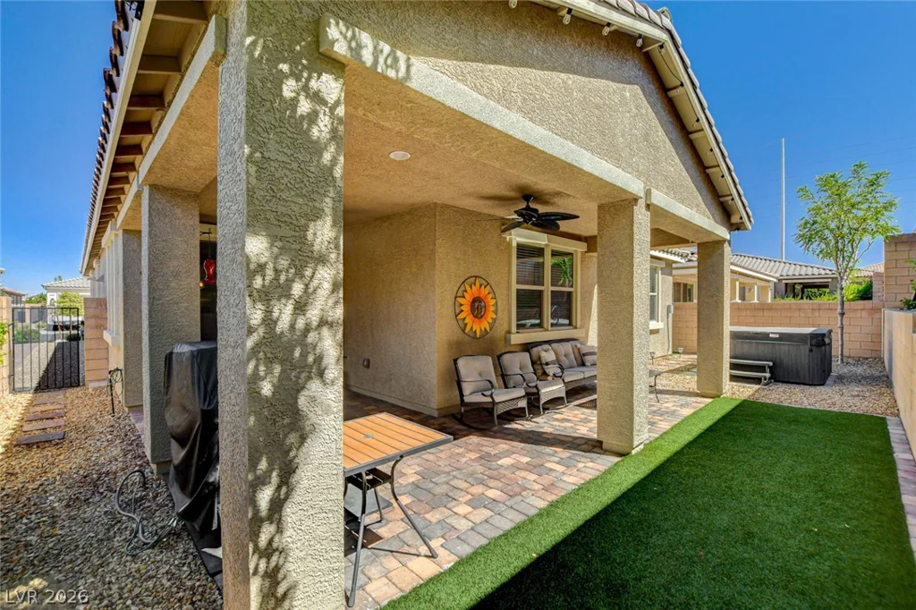 8057 Eve Rock, Las Vegas, NV 89166