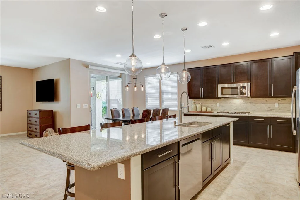 8057 Eve Rock, Las Vegas, NV 89166
