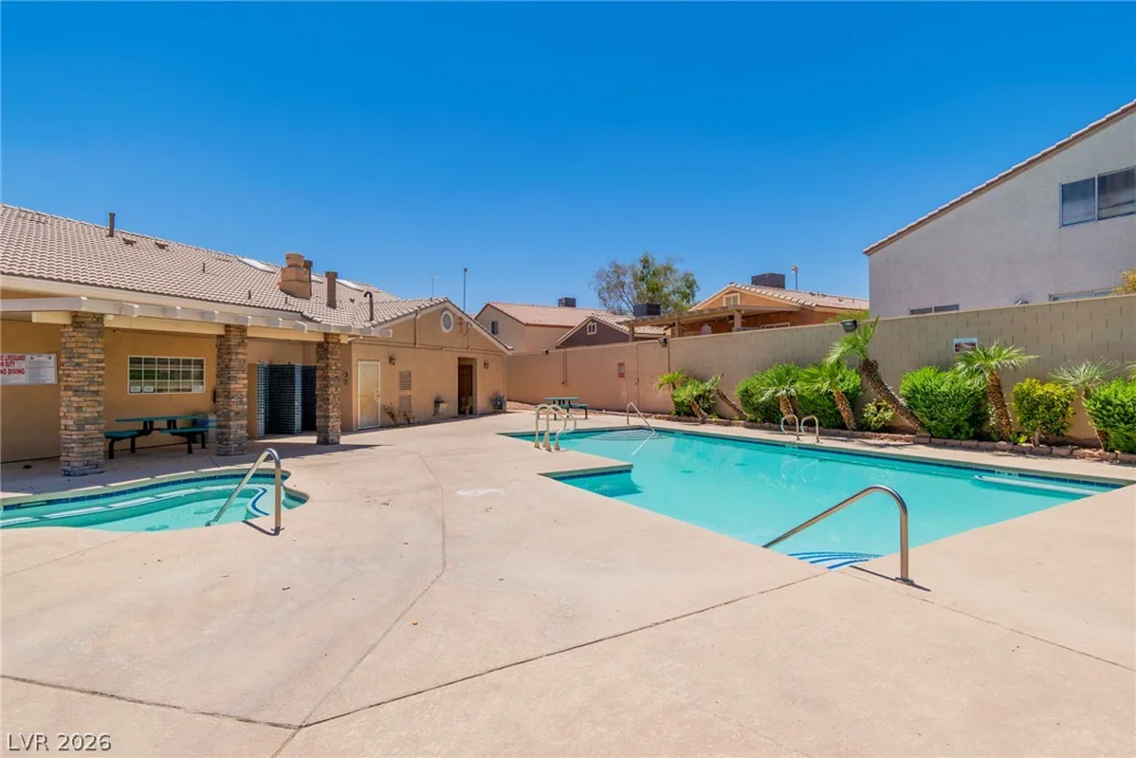 6673 Diamond Care, Las Vegas, NV 89122