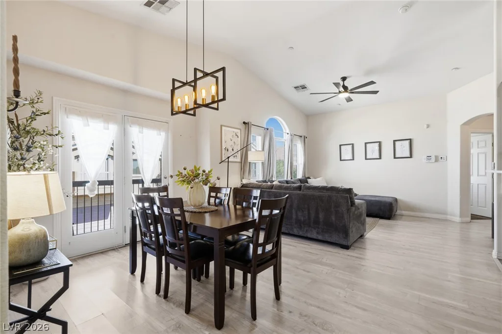 10119 Sunset Palisades, Las Vegas, NV 89183