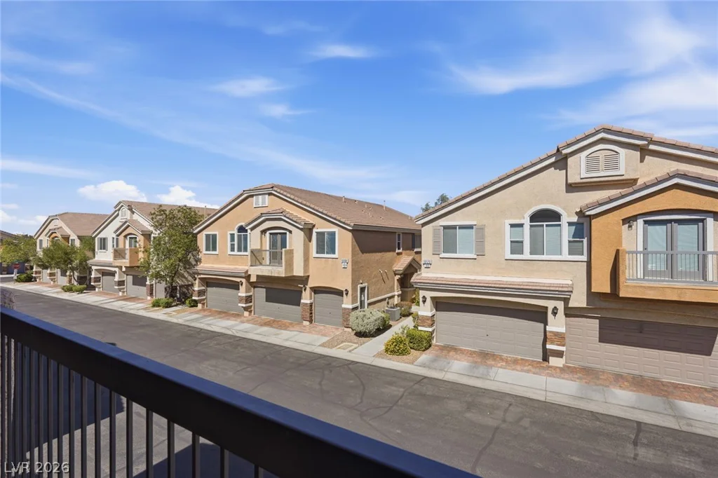 10119 Sunset Palisades, Las Vegas, NV 89183