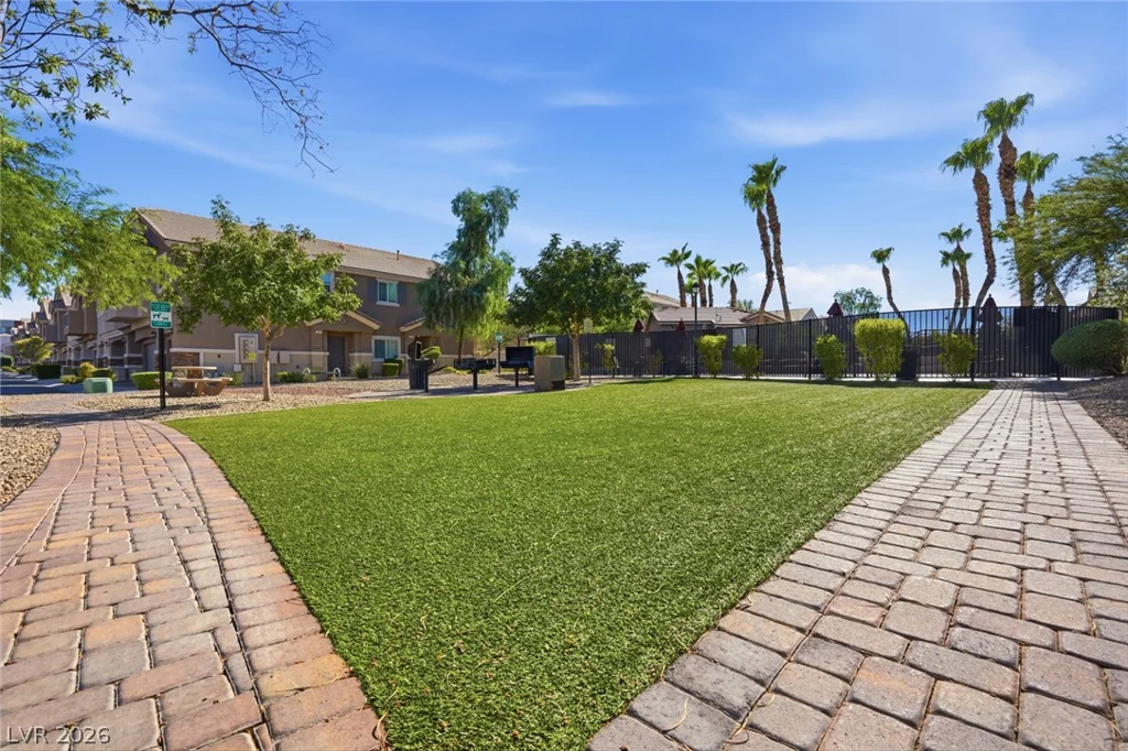 10119 Sunset Palisades, Las Vegas, NV 89183