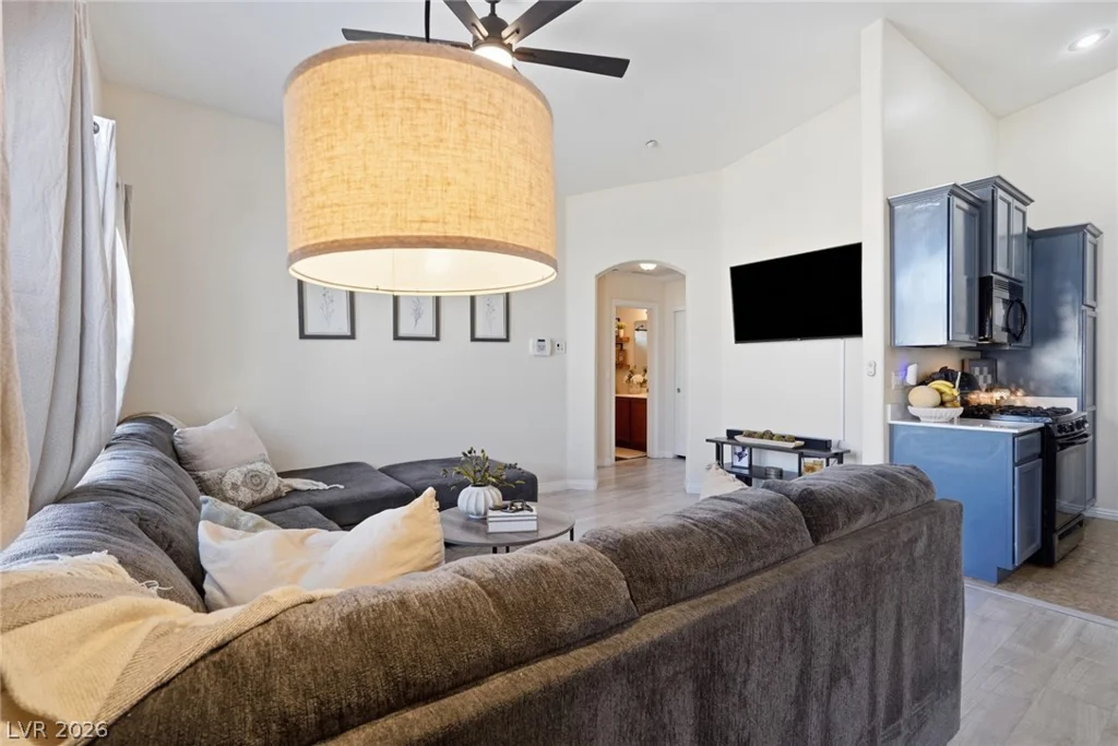 10119 Sunset Palisades, Las Vegas, NV 89183