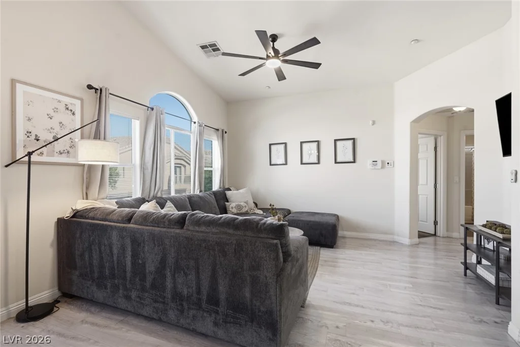 10119 Sunset Palisades, Las Vegas, NV 89183