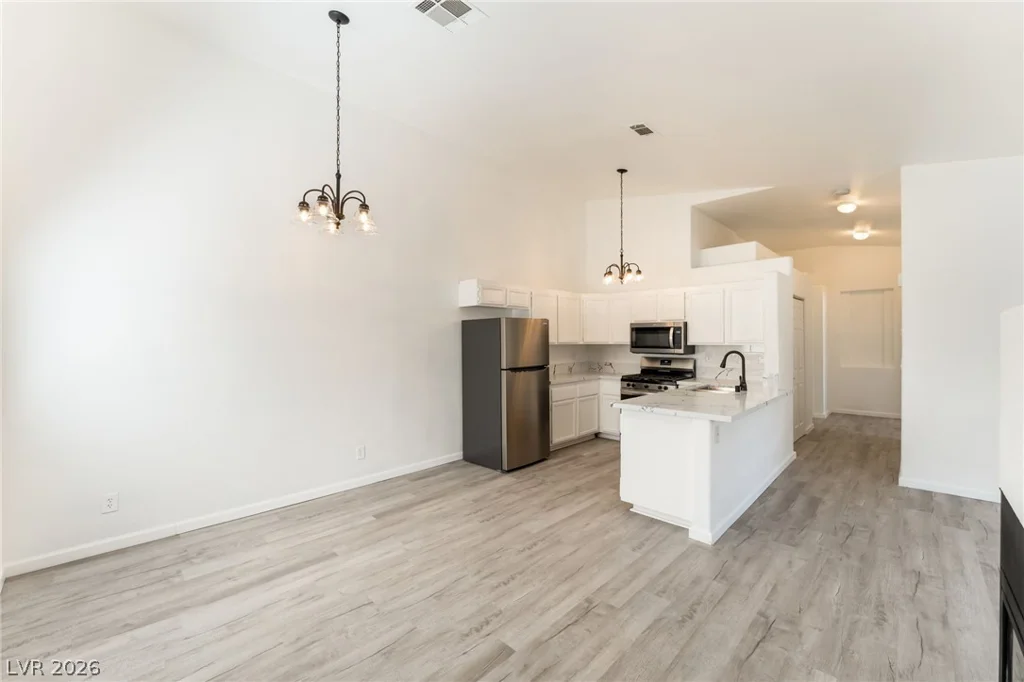 2110 Los Feliz, Las Vegas, NV 89156
