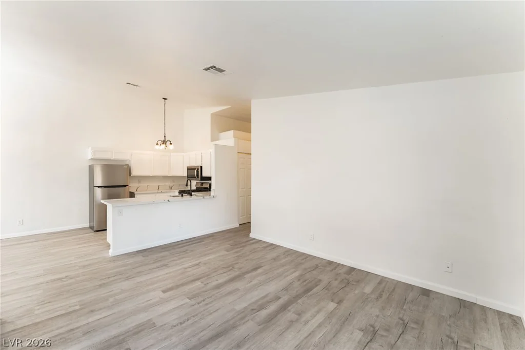 2110 Los Feliz, Las Vegas, NV 89156