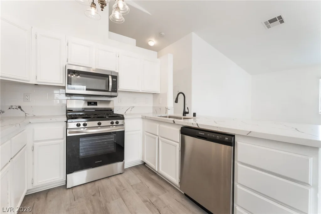2110 Los Feliz, Las Vegas, NV 89156