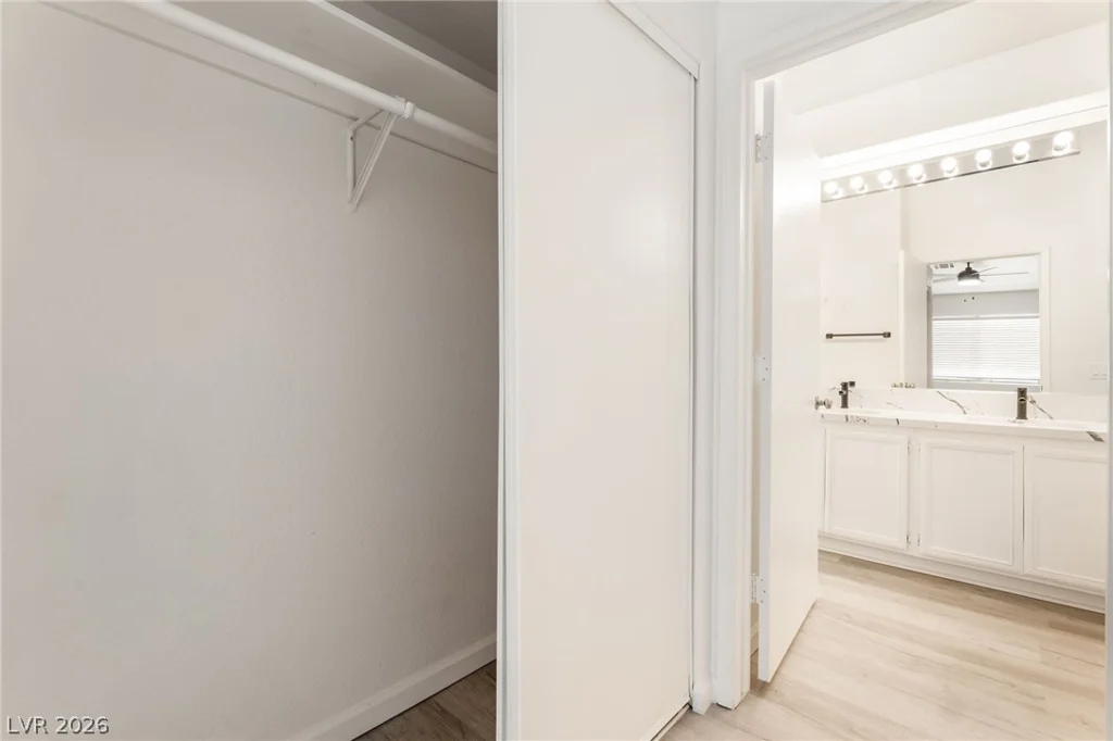 2110 Los Feliz, Las Vegas, NV 89156