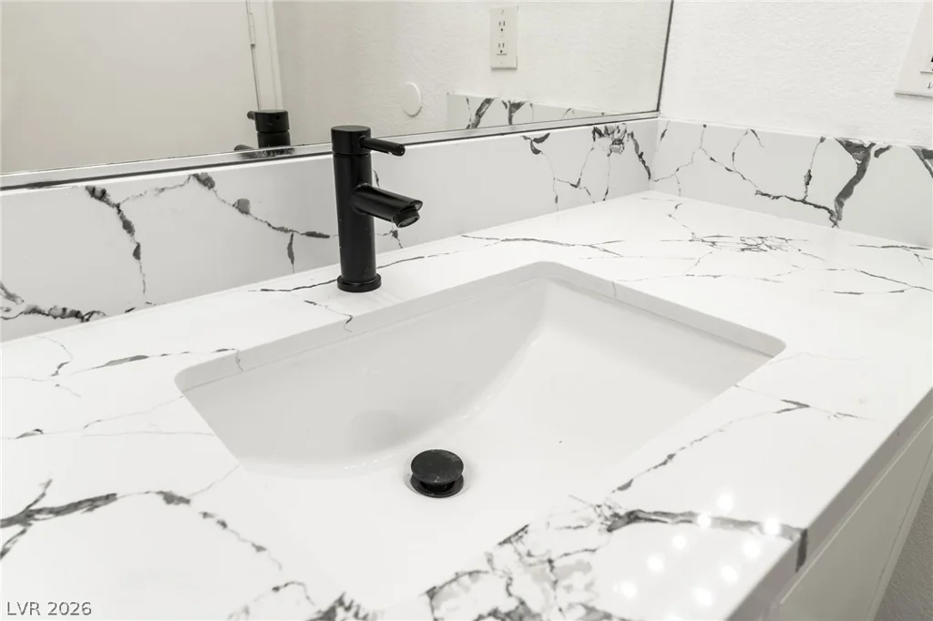 2110 Los Feliz, Las Vegas, NV 89156