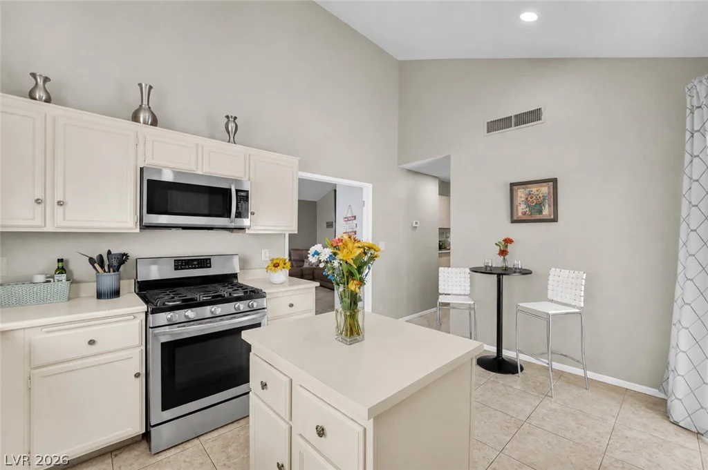 1714 La Cruz, Henderson, NV 89014