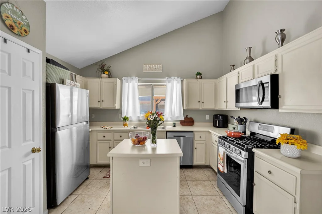 1714 La Cruz, Henderson, NV 89014