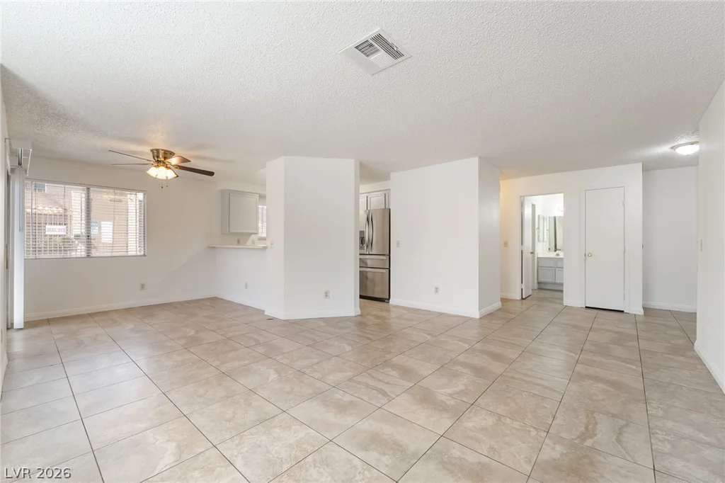 6863 Tamarus, Las Vegas, NV 89119