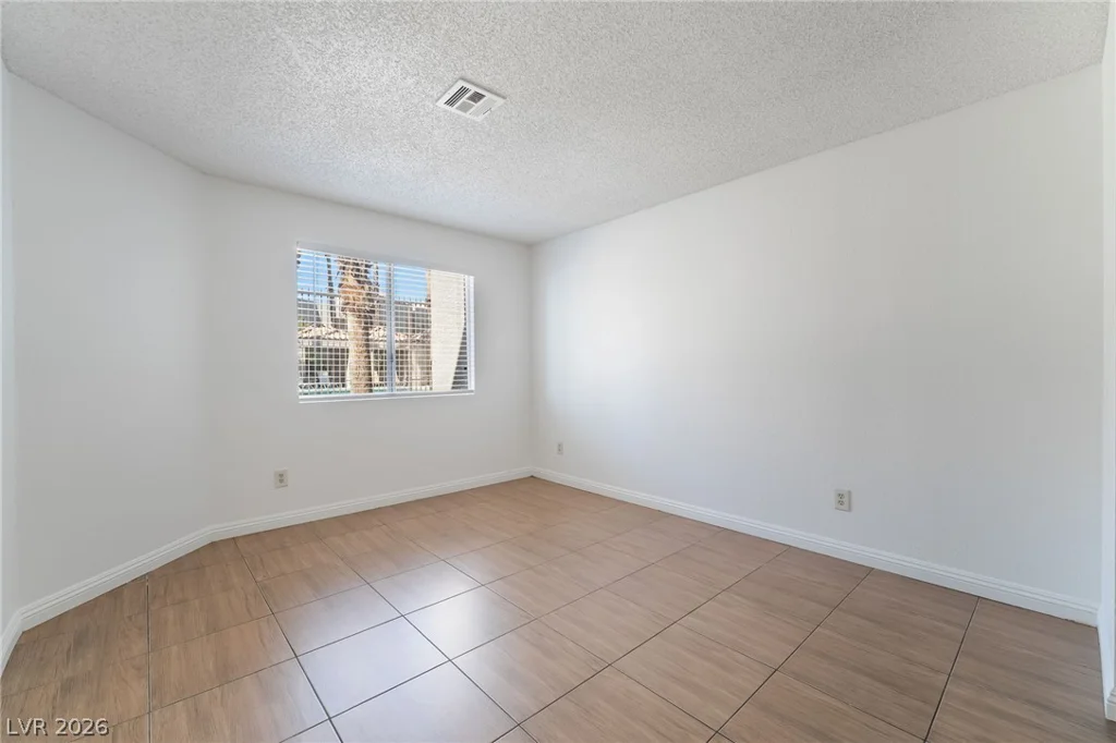 6863 Tamarus, Las Vegas, NV 89119