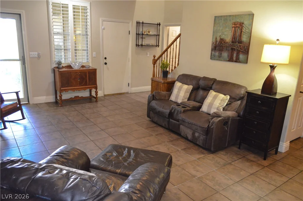 5596 Prospectors Creek, Las Vegas, NV 89122