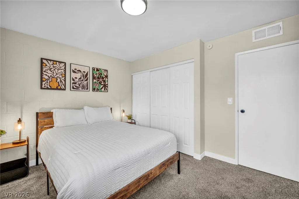 913 De Met, Las Vegas, NV 89119