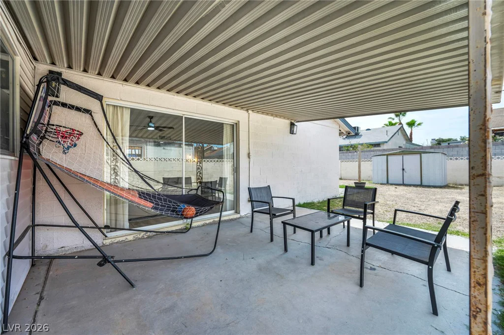 913 De Met, Las Vegas, NV 89119