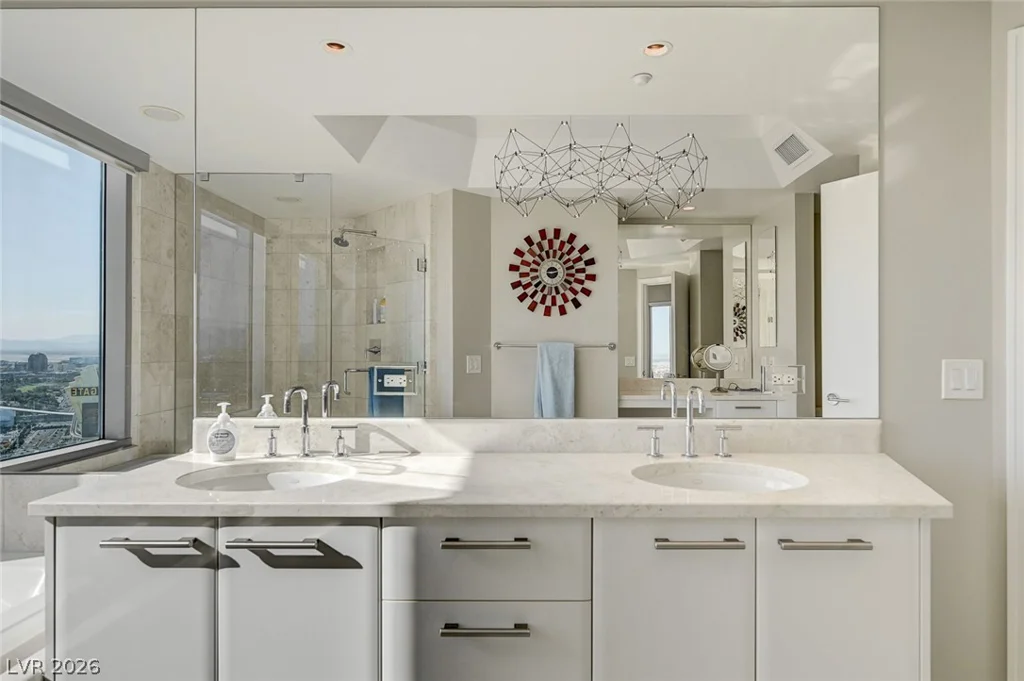 222 Karen, Las Vegas, NV 89109