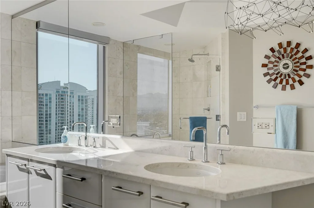 222 Karen, Las Vegas, NV 89109
