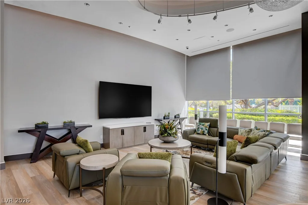 222 Karen, Las Vegas, NV 89109