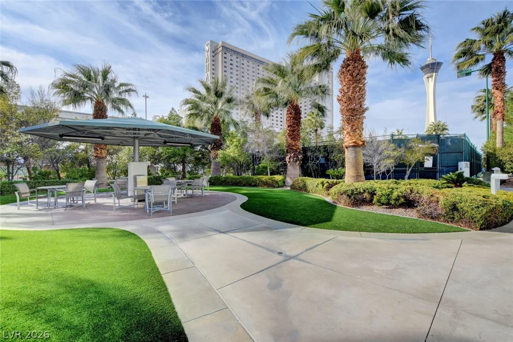 222 Karen, Las Vegas, NV 89109