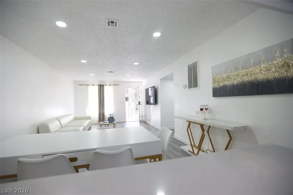 3232 Jericho, Las Vegas, NV 89102