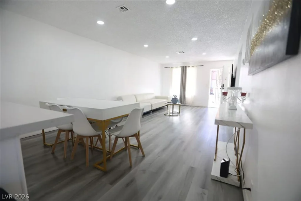 3232 Jericho, Las Vegas, NV 89102