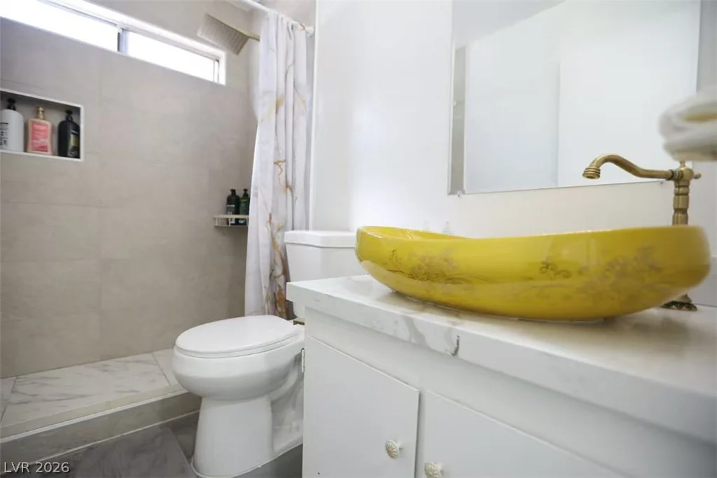 3232 Jericho, Las Vegas, NV 89102