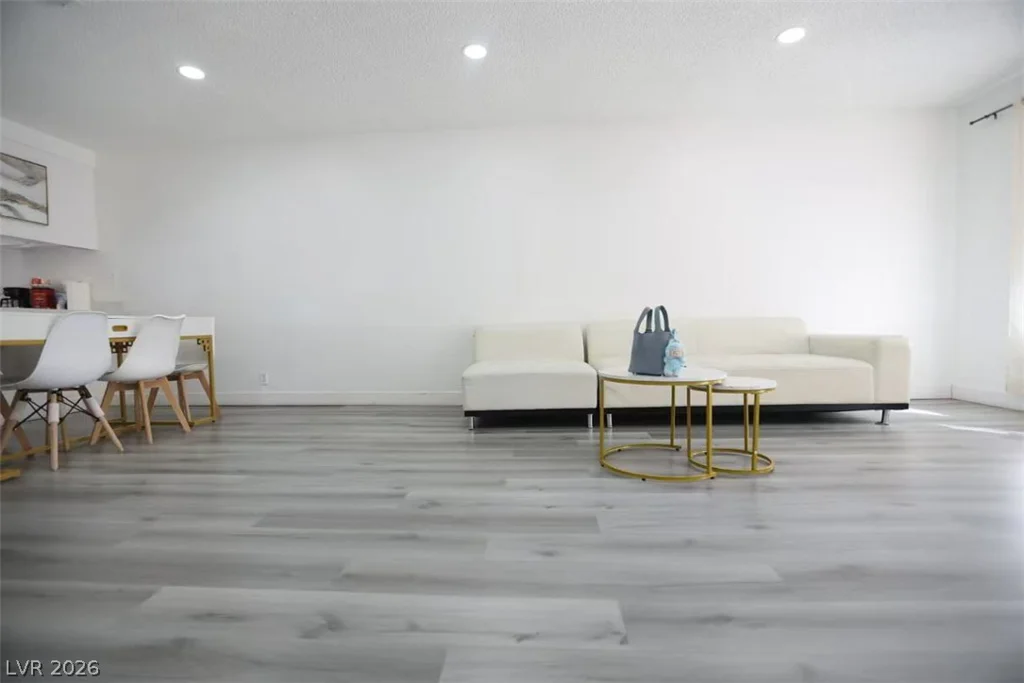 3232 Jericho, Las Vegas, NV 89102