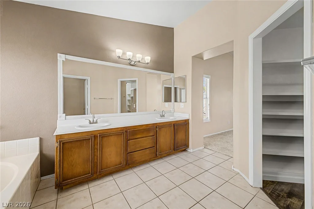 9905 Ranch Hand, Las Vegas, NV 89117