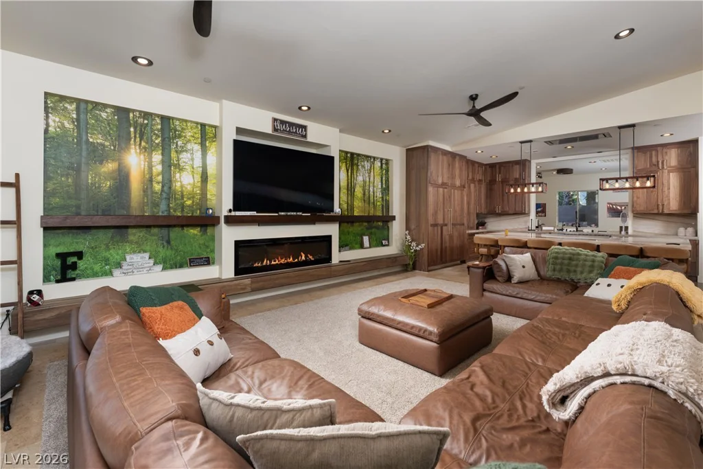 2817 High View, Henderson, NV 89014