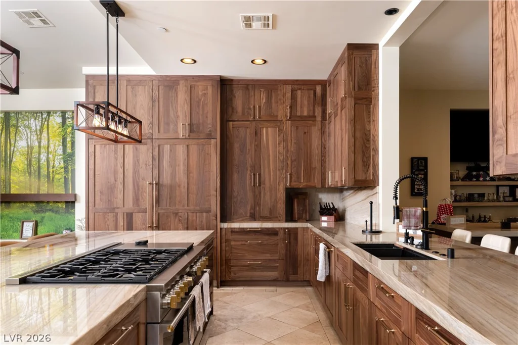 2817 High View, Henderson, NV 89014