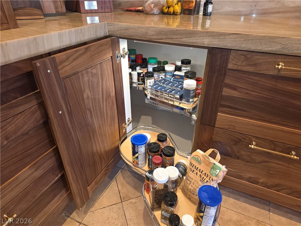 2817 High View, Henderson, NV 89014