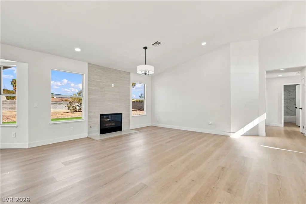4313 Valley Regents, North Las Vegas, NV 89032