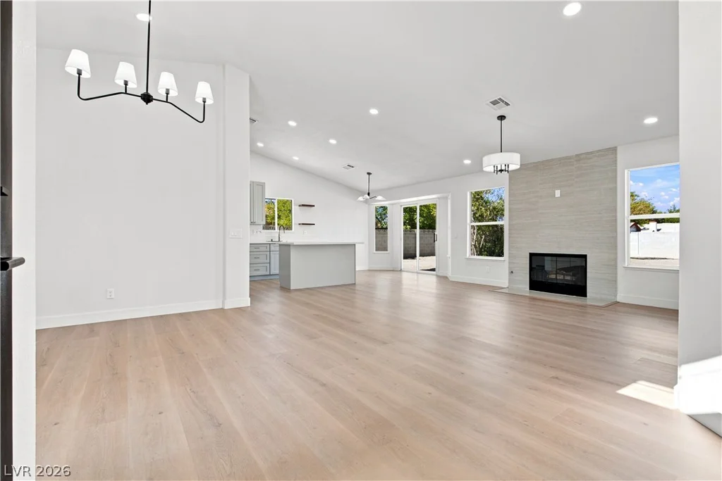 4313 Valley Regents, North Las Vegas, NV 89032