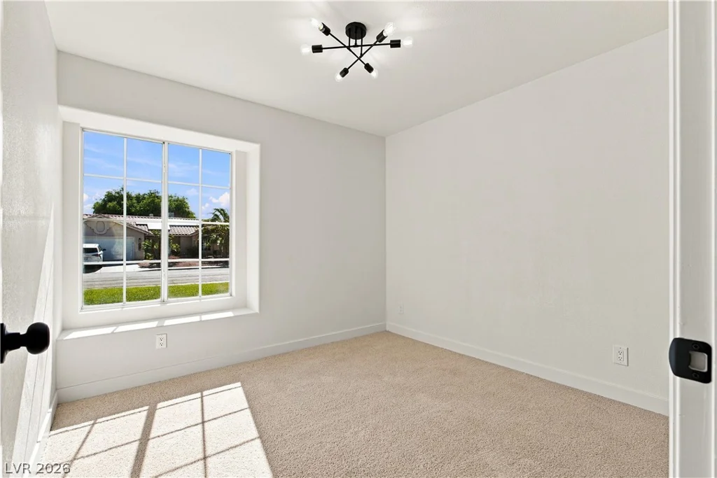 4313 Valley Regents, North Las Vegas, NV 89032
