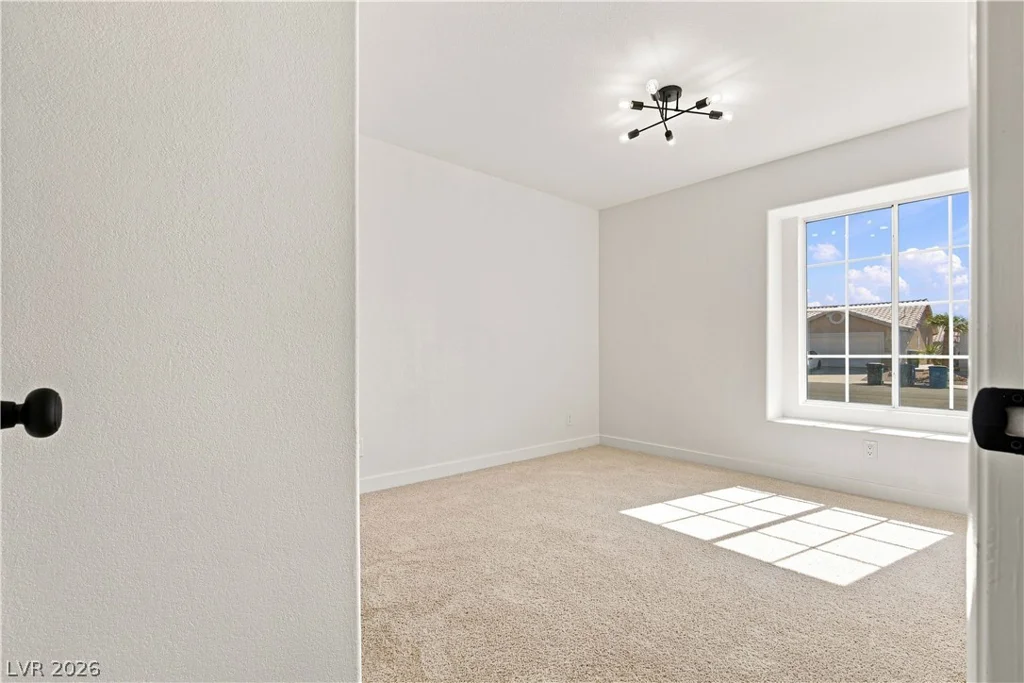 4313 Valley Regents, North Las Vegas, NV 89032