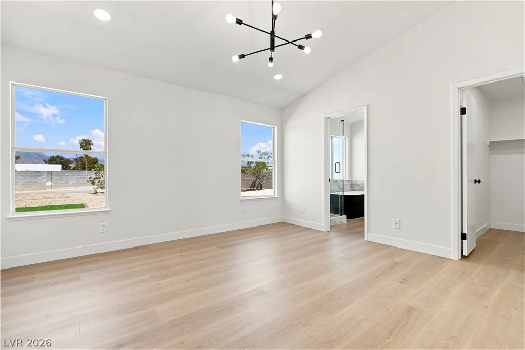 4313 Valley Regents, North Las Vegas, NV 89032