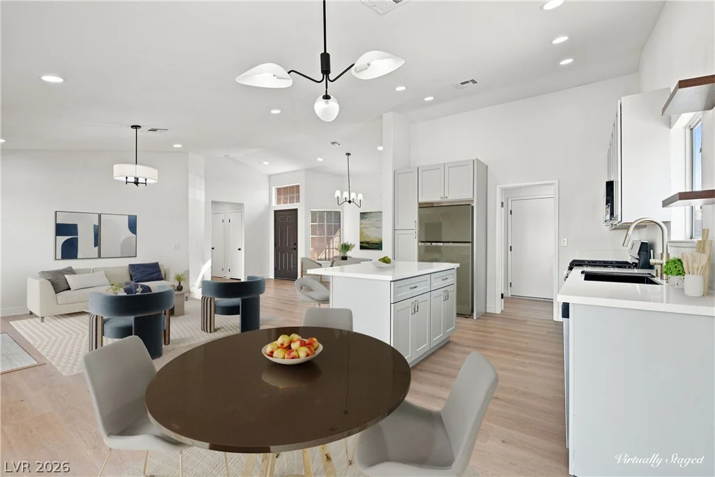 4313 Valley Regents, North Las Vegas, NV 89032