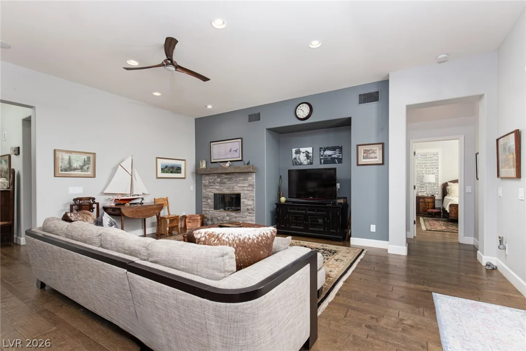 22 Douglas Grove, Henderson, NV 89052